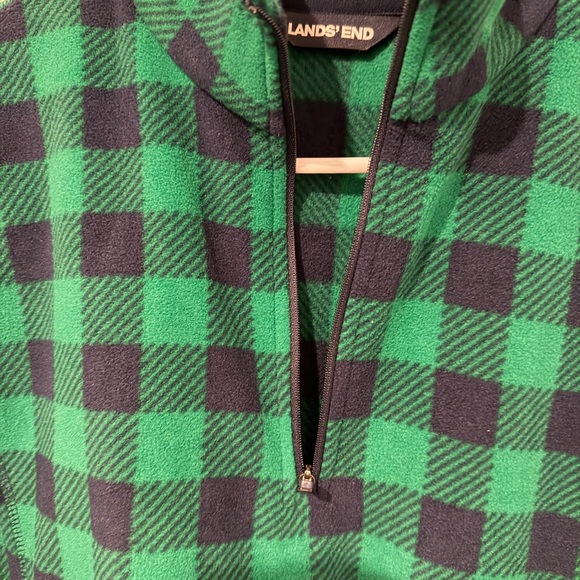 Lands’ End green and blue in a Vintage pullover. - Picture 4 of 8